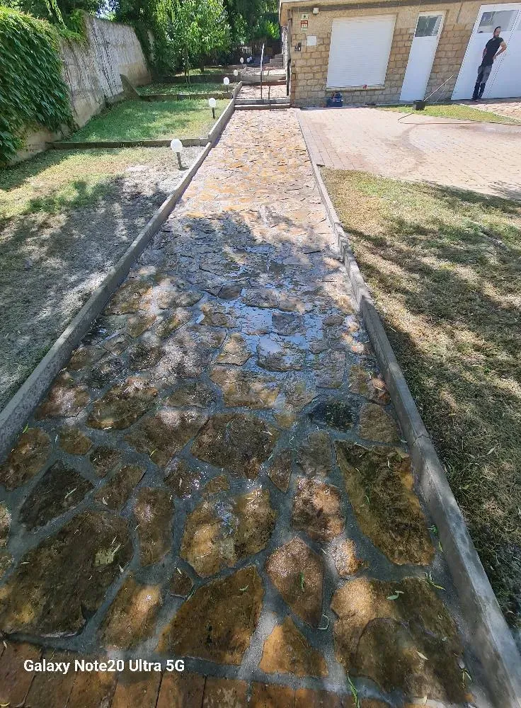 509940044_1592193755037546_315876188159282767_n